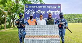 পটুয়াখালীতে যৌথ অভিযানে বিপুল নকল সিগারেট জব্দ